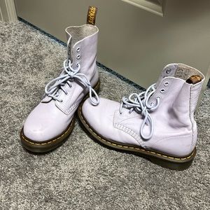 lavender dr martens 🤍